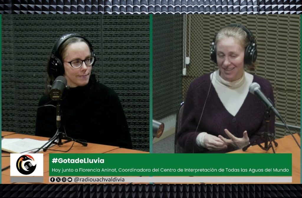 Cecilia Lagos y Florencia Aninat en Gota de Lluvia, Radio UACh, conversando sobre derechos de la niñez y literatura infantil.